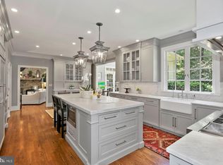 913 Leigh Mill Rd, Great Falls, VA 22066