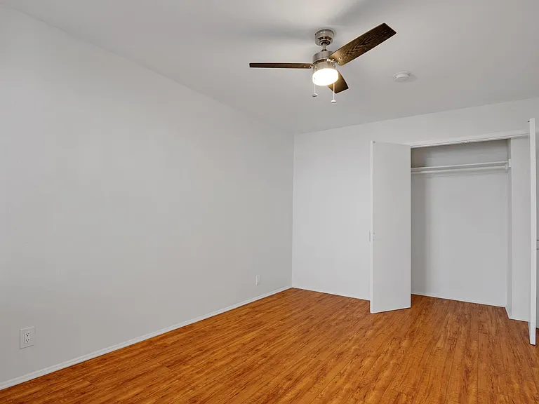 1607 Manning Ave #6 — Photo 13