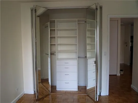 Rented by Platinvm Property Group New York | media 20