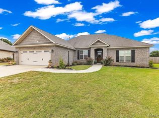 82 Village Way Ct, Wetumpka, AL 36093