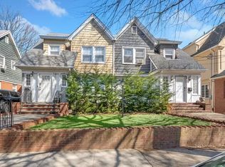 1221 E 28th St, Brooklyn, NY 11210