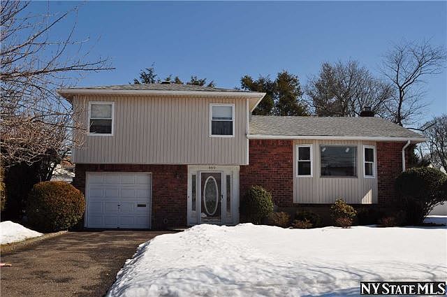 1st image of 869 Gina Ct