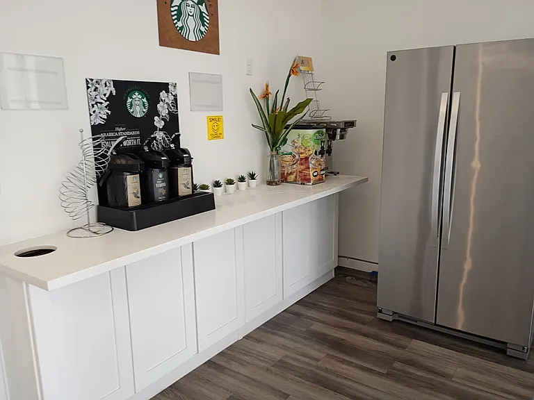 Catalina Luxury Apartments — Photo 28