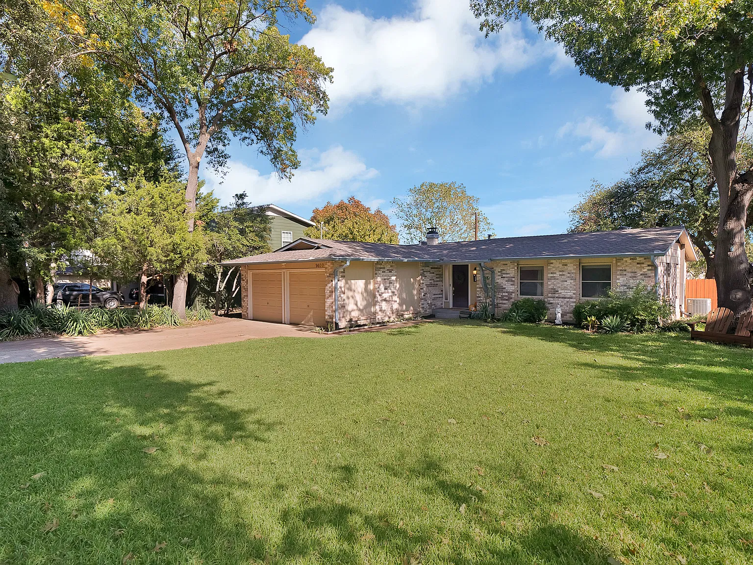 3 bed, 1209 sqft, $2,400 — Photo 3
