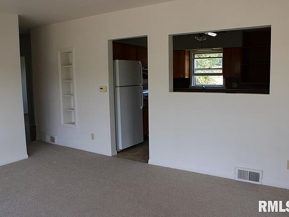 3rd image of 1340 W 36th St