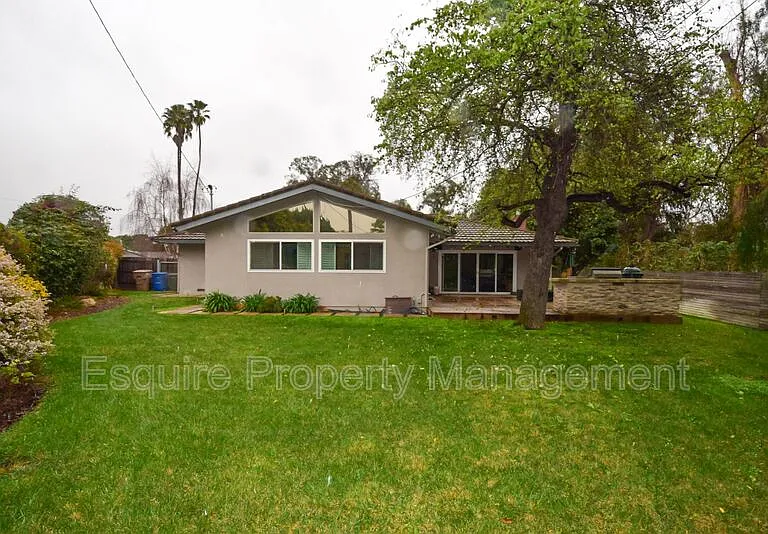 4355 Whittier Ct — Photo 23
