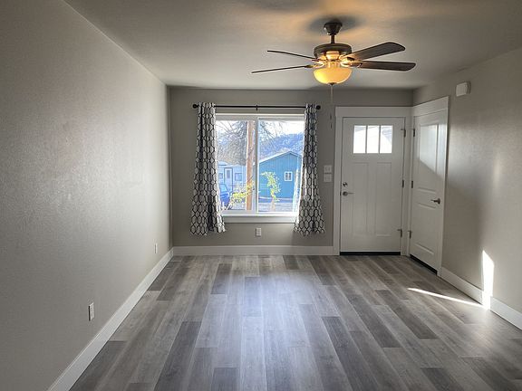 3rd image of 2200 & 2202 NE Kerr St #2202