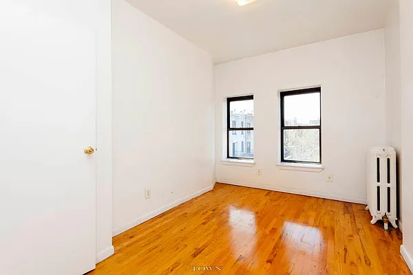 Rented by Town Residential | media 8