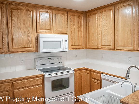 5th image of 9210 Market Pl Unit A104