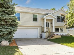 3105 5th St, Marion, IA 52302