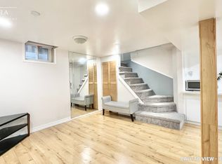 55 Fearn Cres #2, Ajax, ON L1S5L4