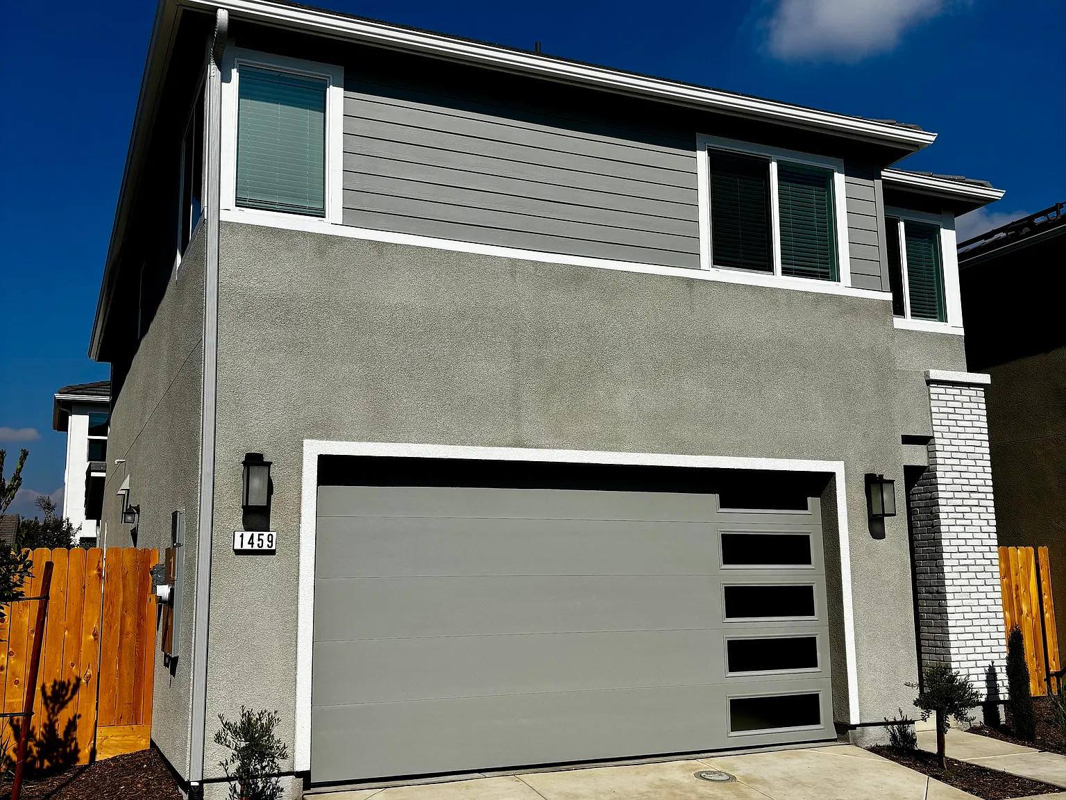 3 bed, 2.5 bath, 1651 sqft, $2,600 — Photo 2