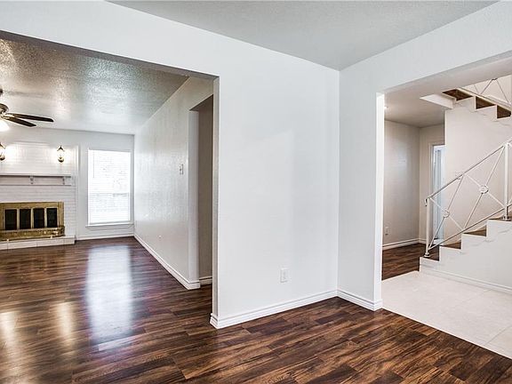 5th image of 3805 Douglas Dr