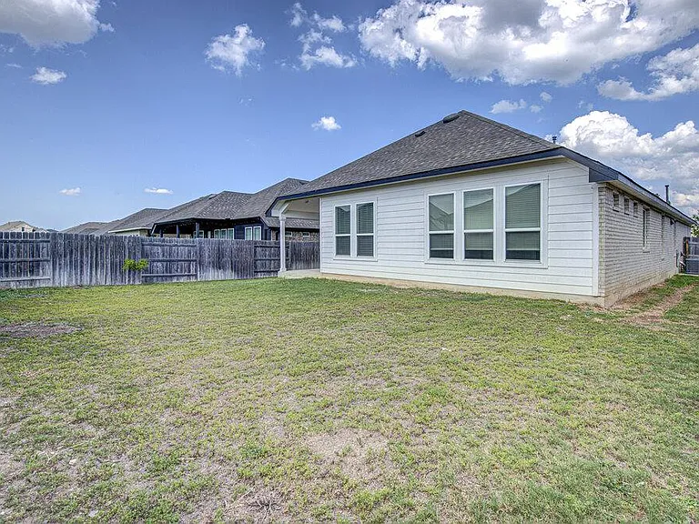 20908 Akbash Ln — Photo 23