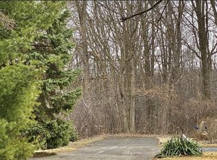 8480 Rosecrest Ct, Shelby Township, MI 48316