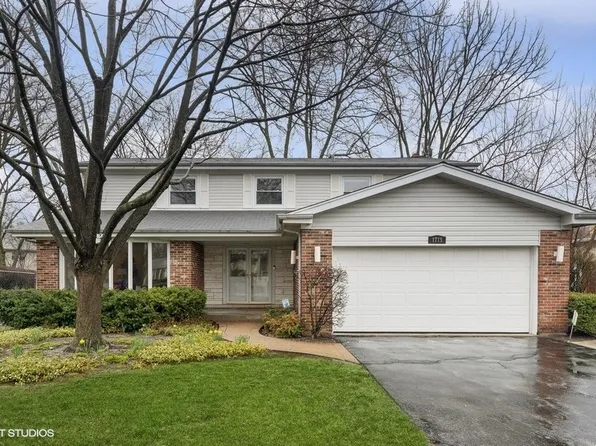 1715 Mountain Ct, Deerfield, IL 60015