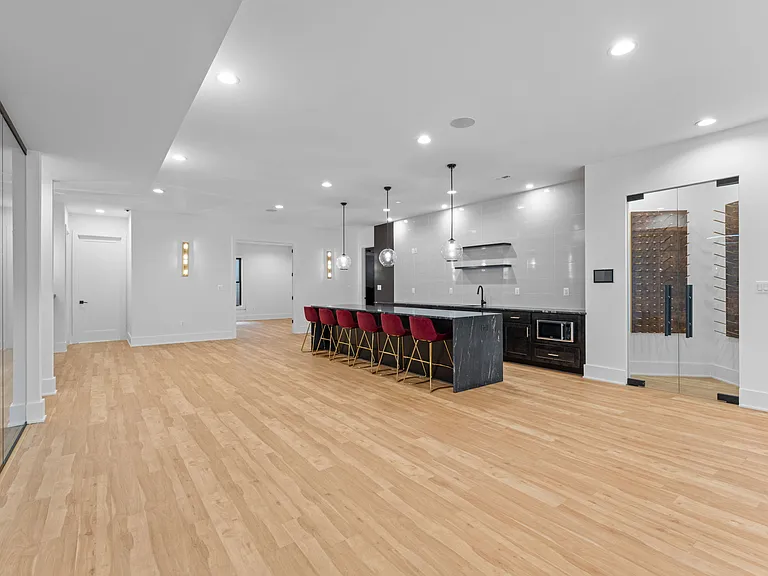 608 Walker Rd — Photo 41