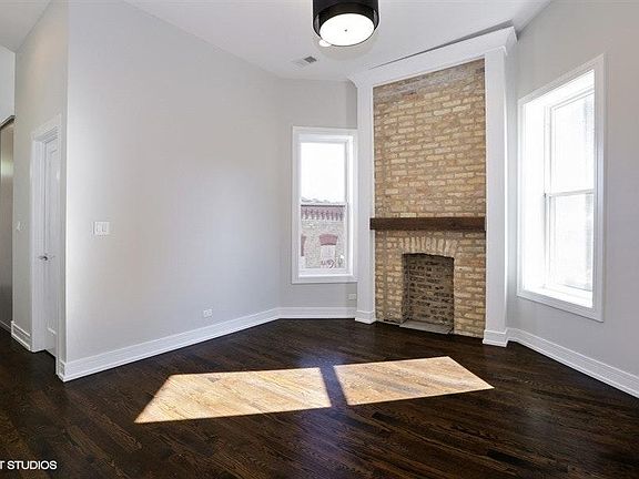 2nd image of 2648 W Augusta Blvd APT 1