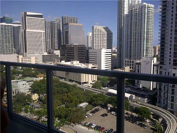 5th image of 1111 SW 1st Ave APT 2220