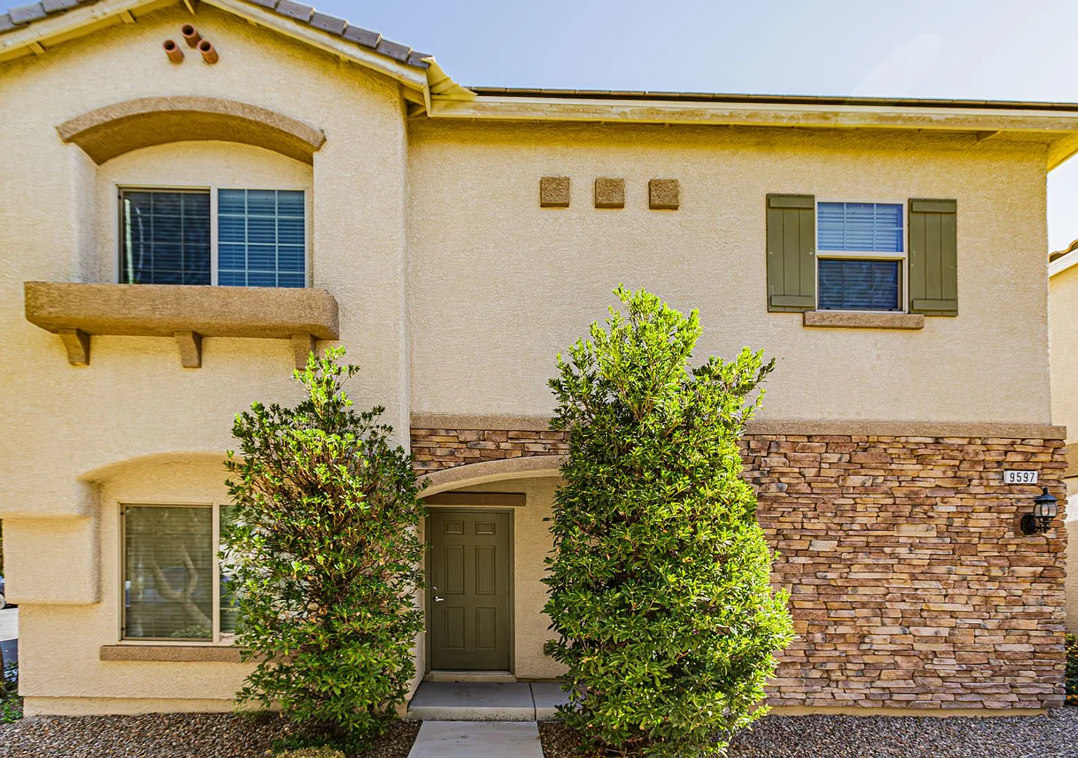 3 Bedroom in Gated Community — Photo 1