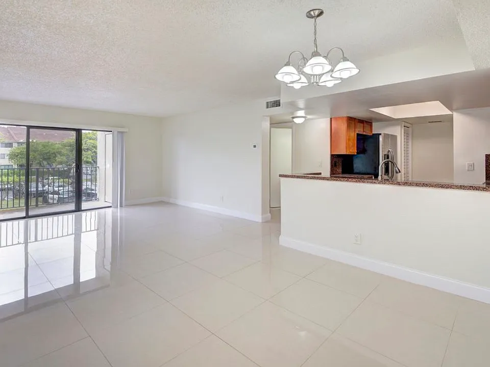 9244 W Atlantic Blvd #1222
