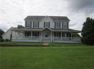 10 Maplewood Dr, New Wilmington, PA 16142