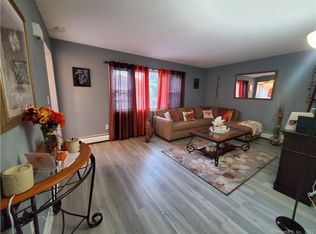 45 Tanglewood Dr, Hamden, CT 06518