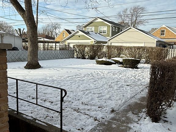 4th image of 3820 Dobson St