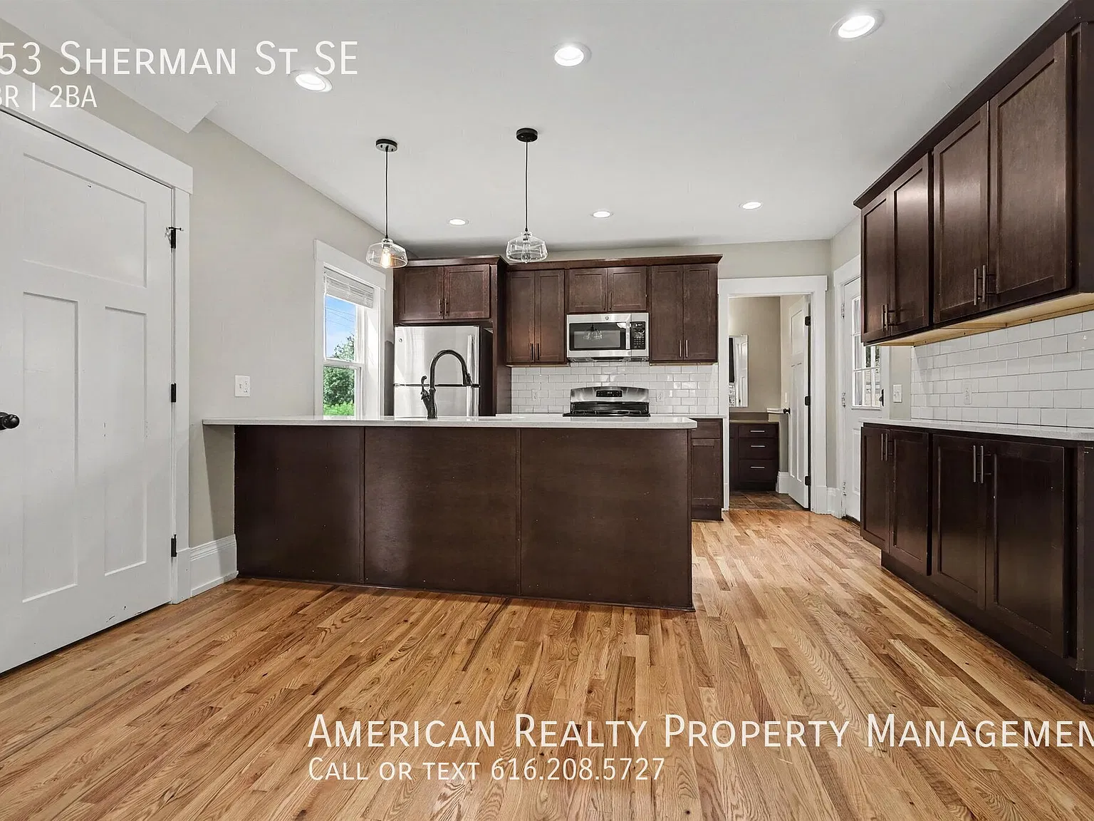 6 bed, 2000 sqft, $3,100 — Photo 2