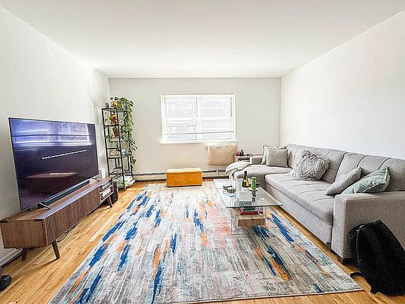 3rd image of 4357 51st St #4A