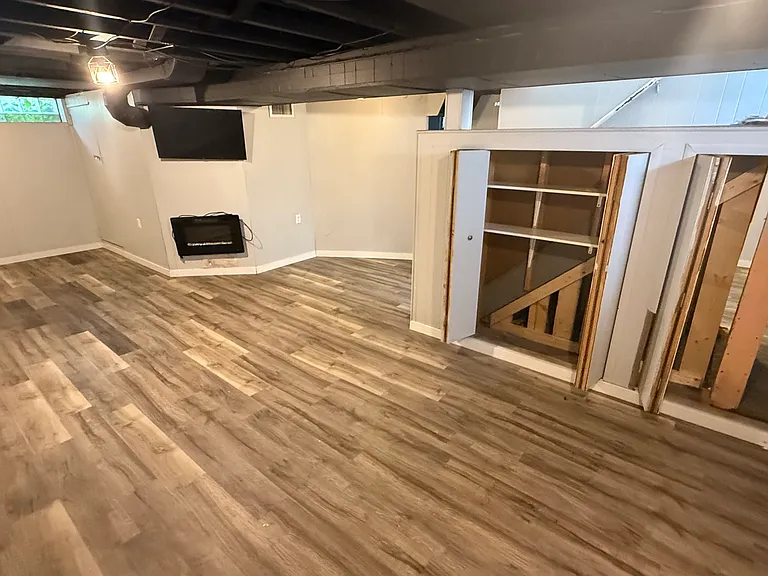 9725 Ruth Ave — Photo 11