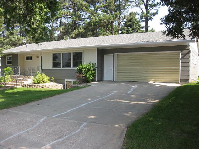 Large 75x151 lot