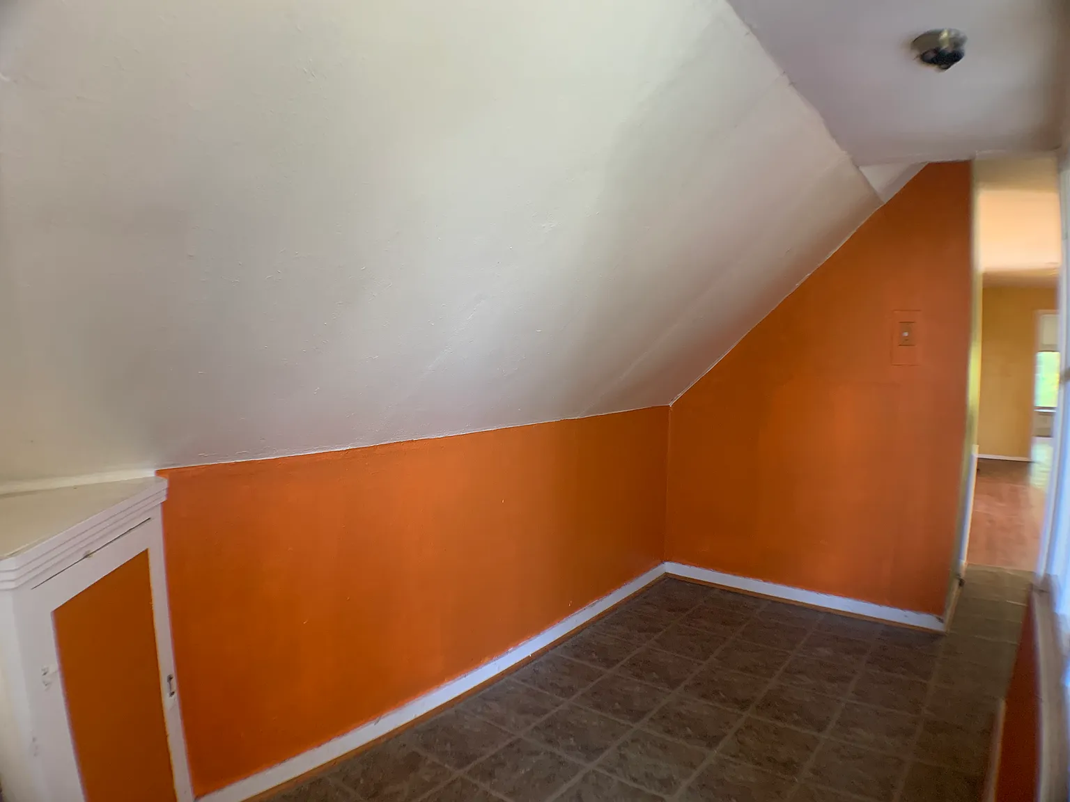 2 bed, 849 sqft, $1,225 — Photo 4
