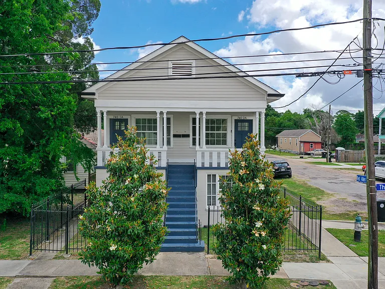 740 Thayer St #2B — Photo 9