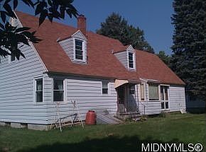 2nd image of 3 Lawrence Ave