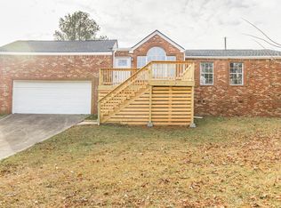 2311 Gwendale Dr E, Lizella, GA 31052