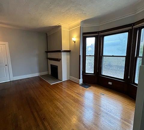 4th image of 209 College Ave NE APT 1