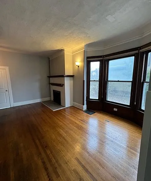 209 College Ave NE #1 — Photo 4