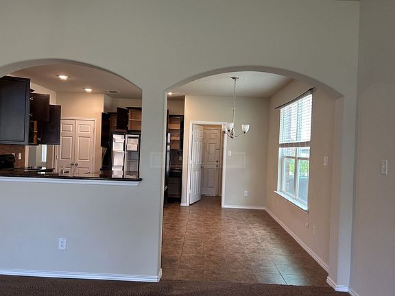 4th image of 3407 Lorne Dr