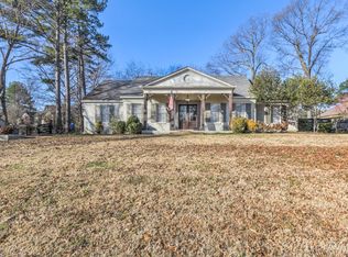 1669 Oak Hill Rd, Germantown, TN 38138