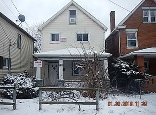 520 Wallis Ave, Farrell, PA 16121