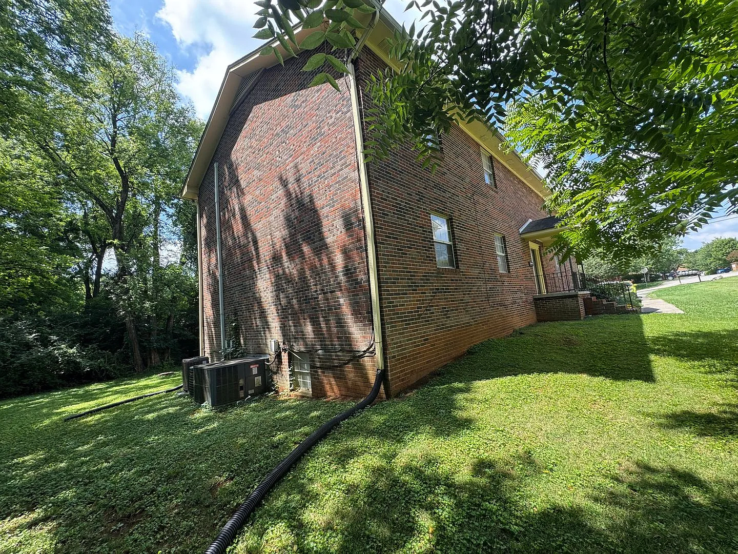 212 S. David Ln. — Photo 2