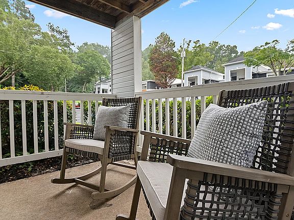 3rd image of 2165 Rugby Ave #4cf2a6e4e