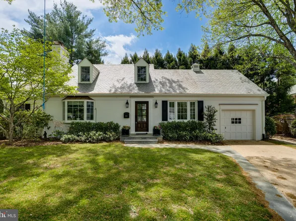 5206 Falmouth Ct, Bethesda, MD 20816