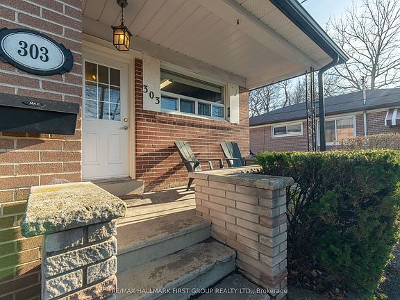 3rd image of 303 Rossland Rd W