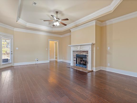 5th image of 15 Nandina Ln SW