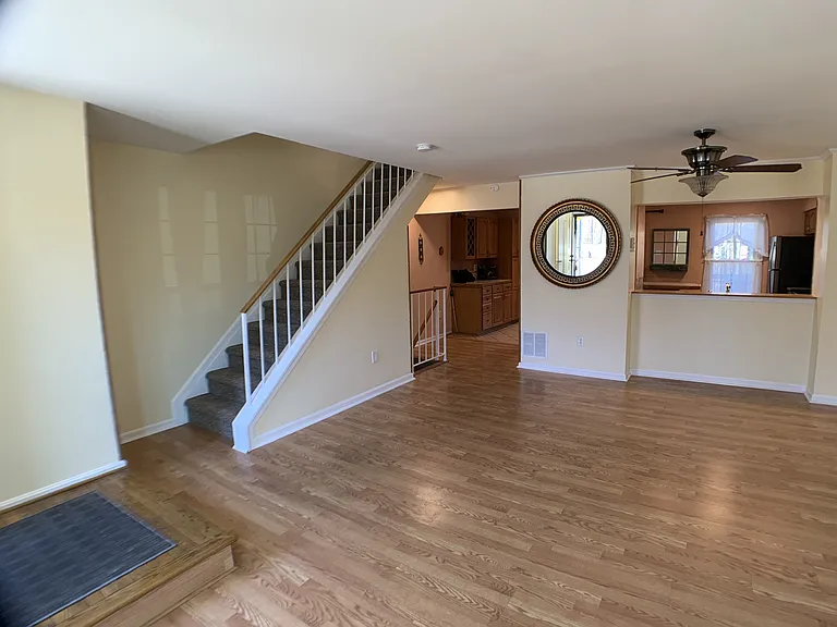 14233 Oakpointe Dr — Photo 3