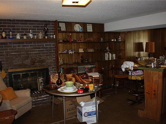 5th image of 13437 Belmead Ave