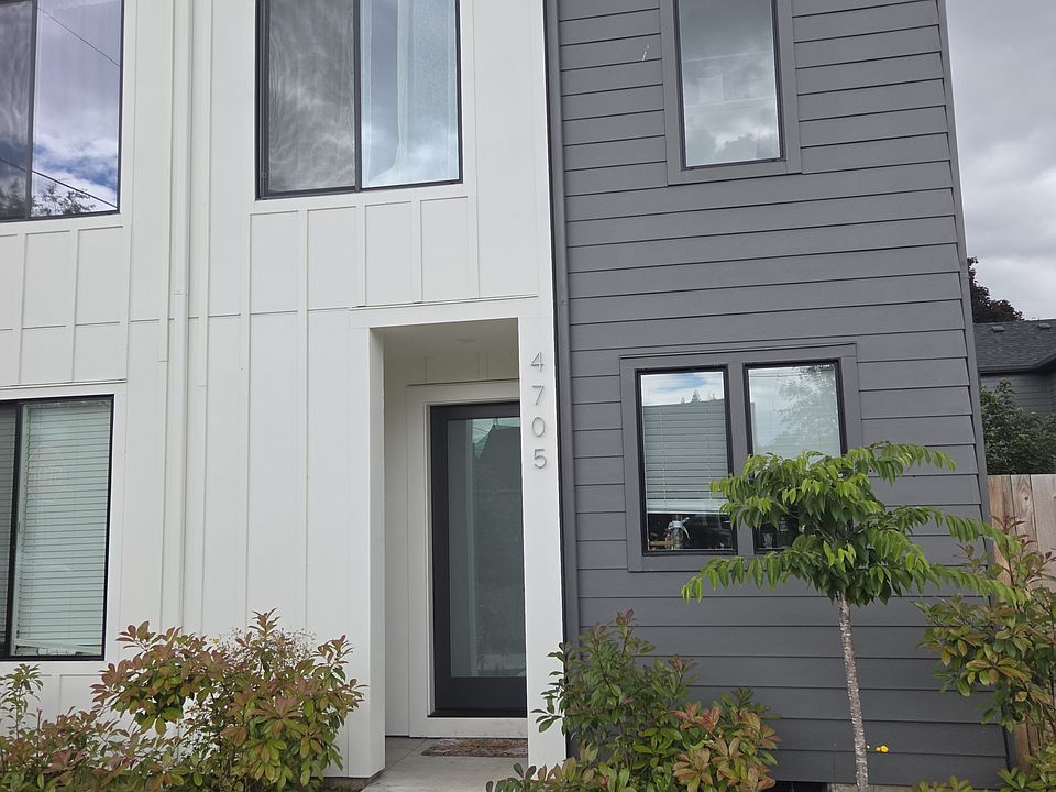 1st image of 4705 NE 107th Ave