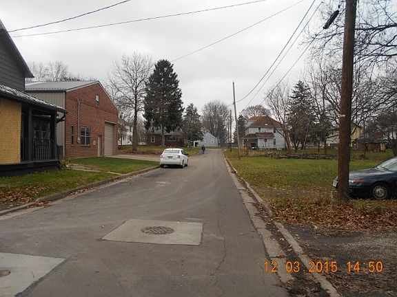 5th image of 346 Lucca St